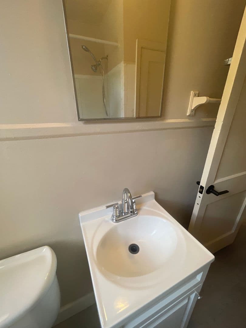 Essex House: 551 Welbrook Rd