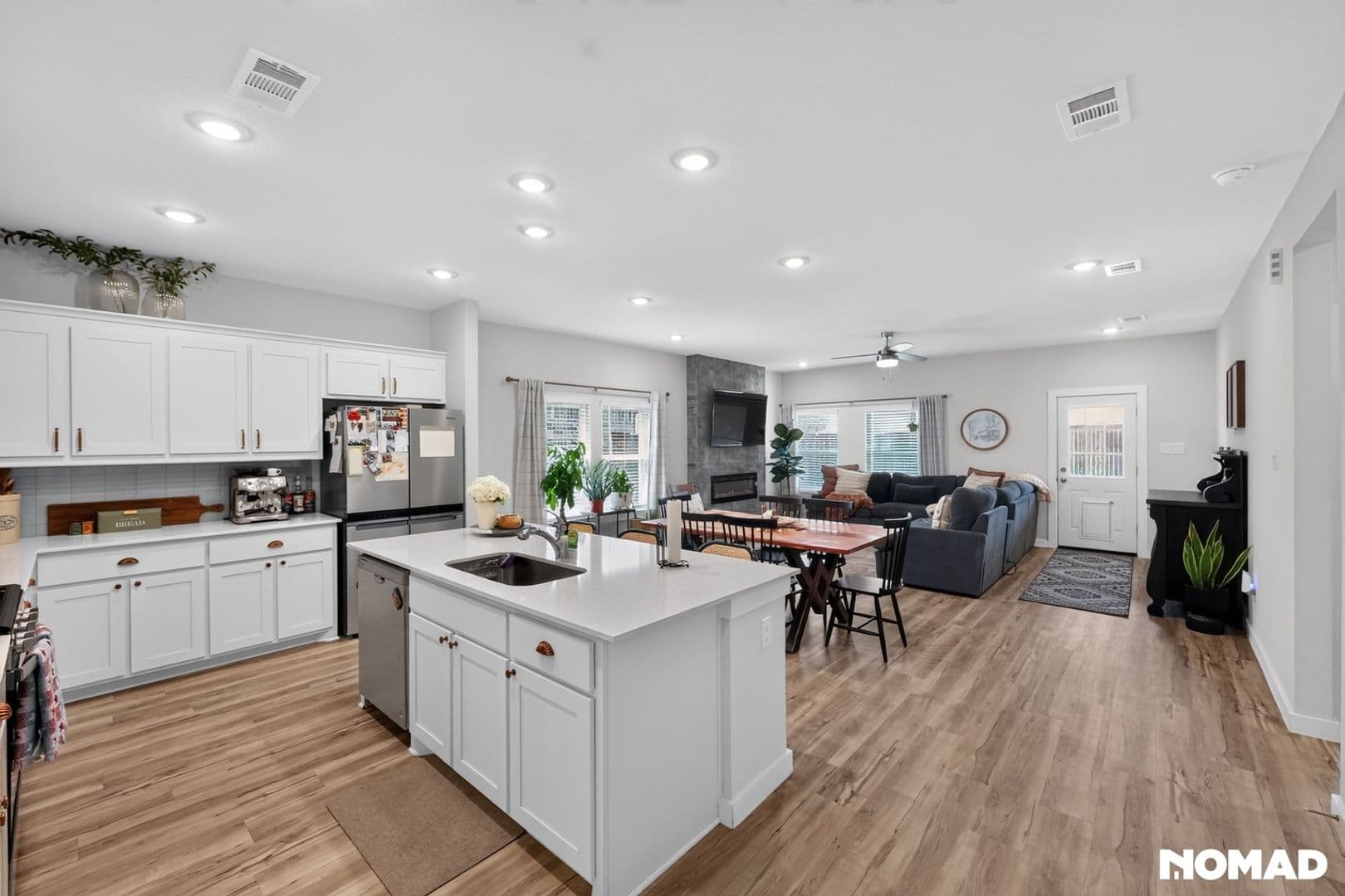 Forney House: 626 Cari Ln