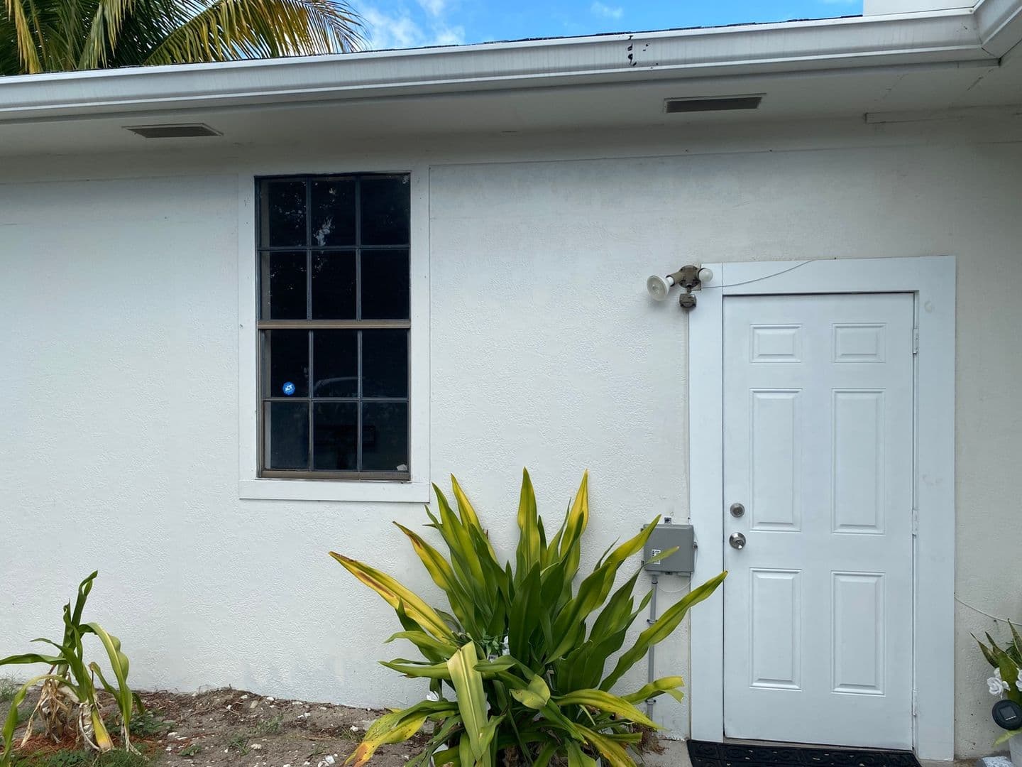Lake Worth House: 7226 San Castle Blvd