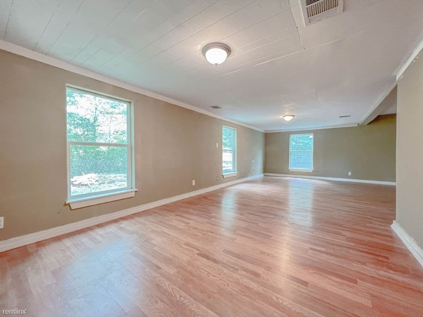 Rockdale House: 636 N Wilcox St