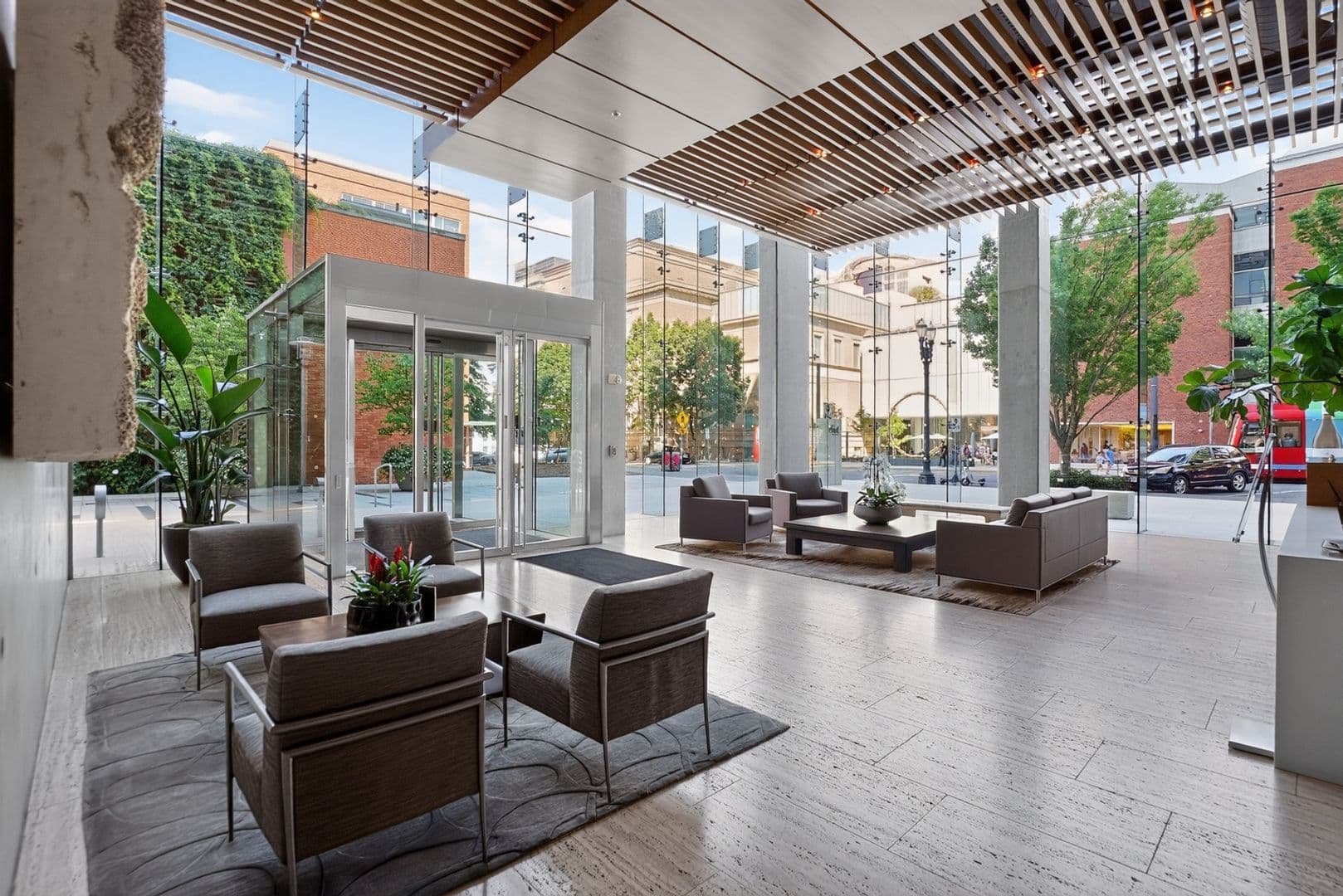 Portland Condo: 1221 Sw 10th Ave