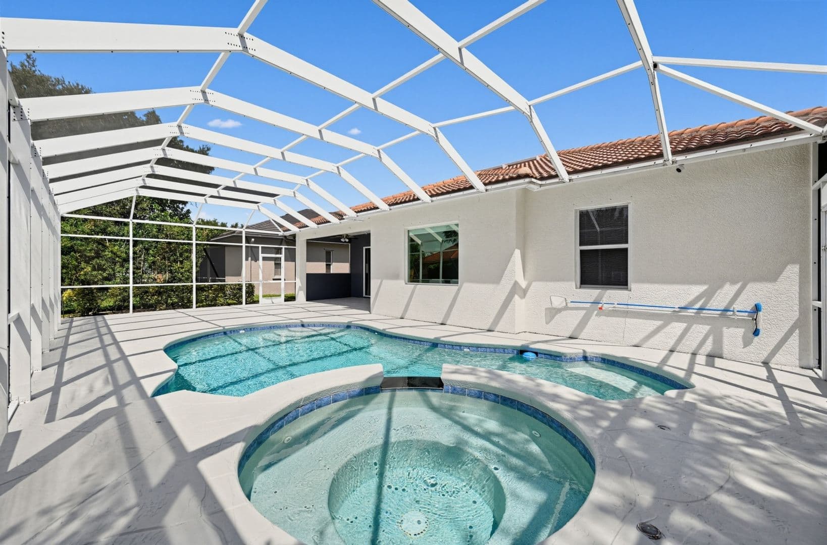 Naples House: 2926 Inlet Cv Ln E
