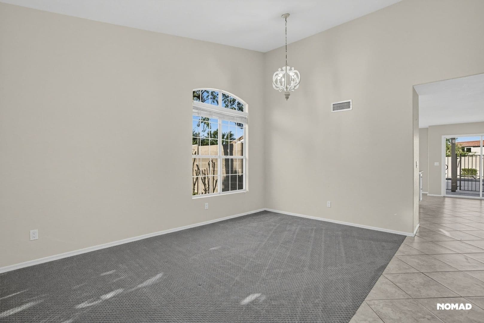 Gilbert House: 141 S Quartz St