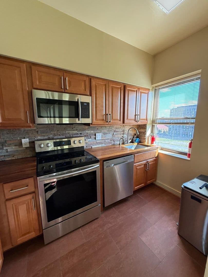 Washington Condo: 55 M St NW
