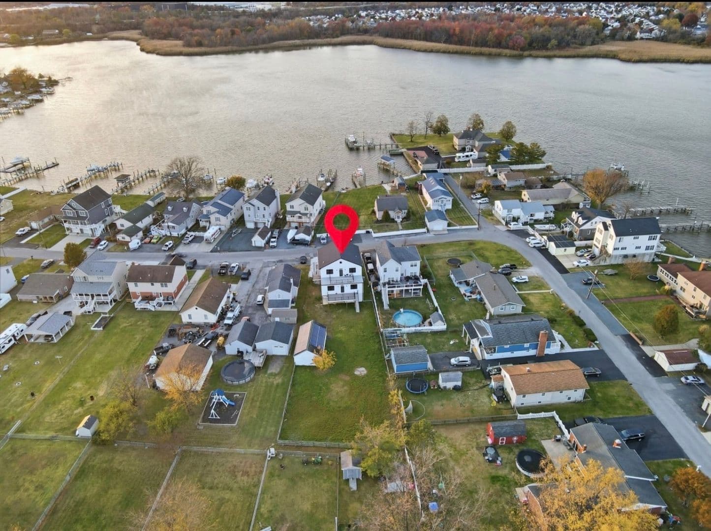Sparrows Point House: 6931 River Dr Rd