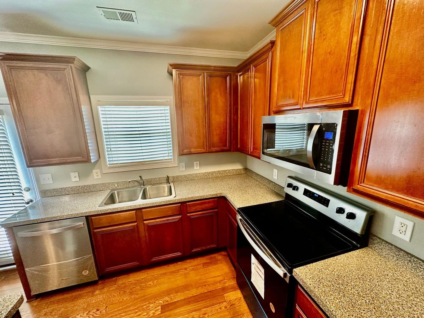 Braselton Townhome: 6496 Whitebeam Trl