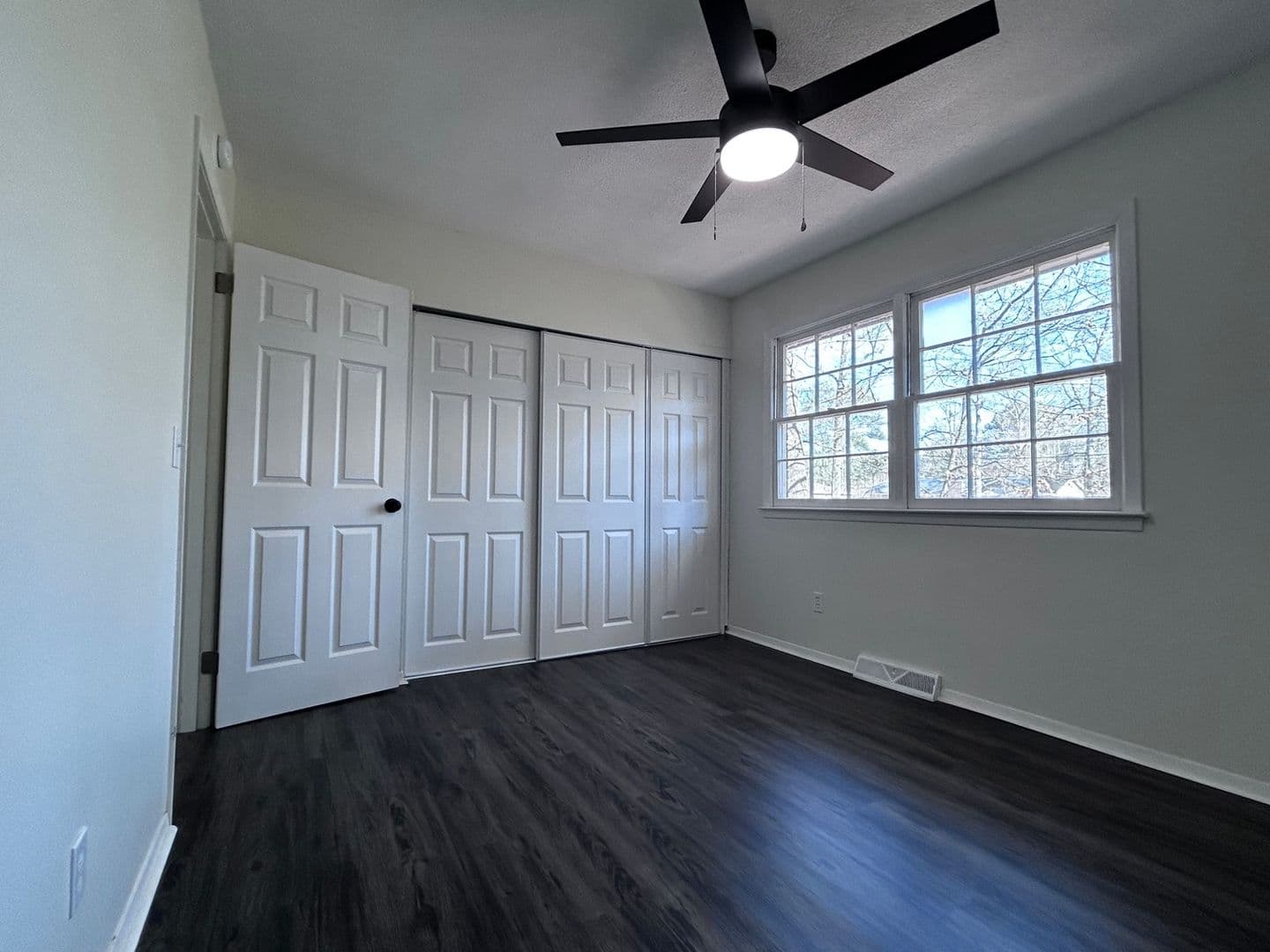 Columbia House: 3700 Cairnbrook Ct