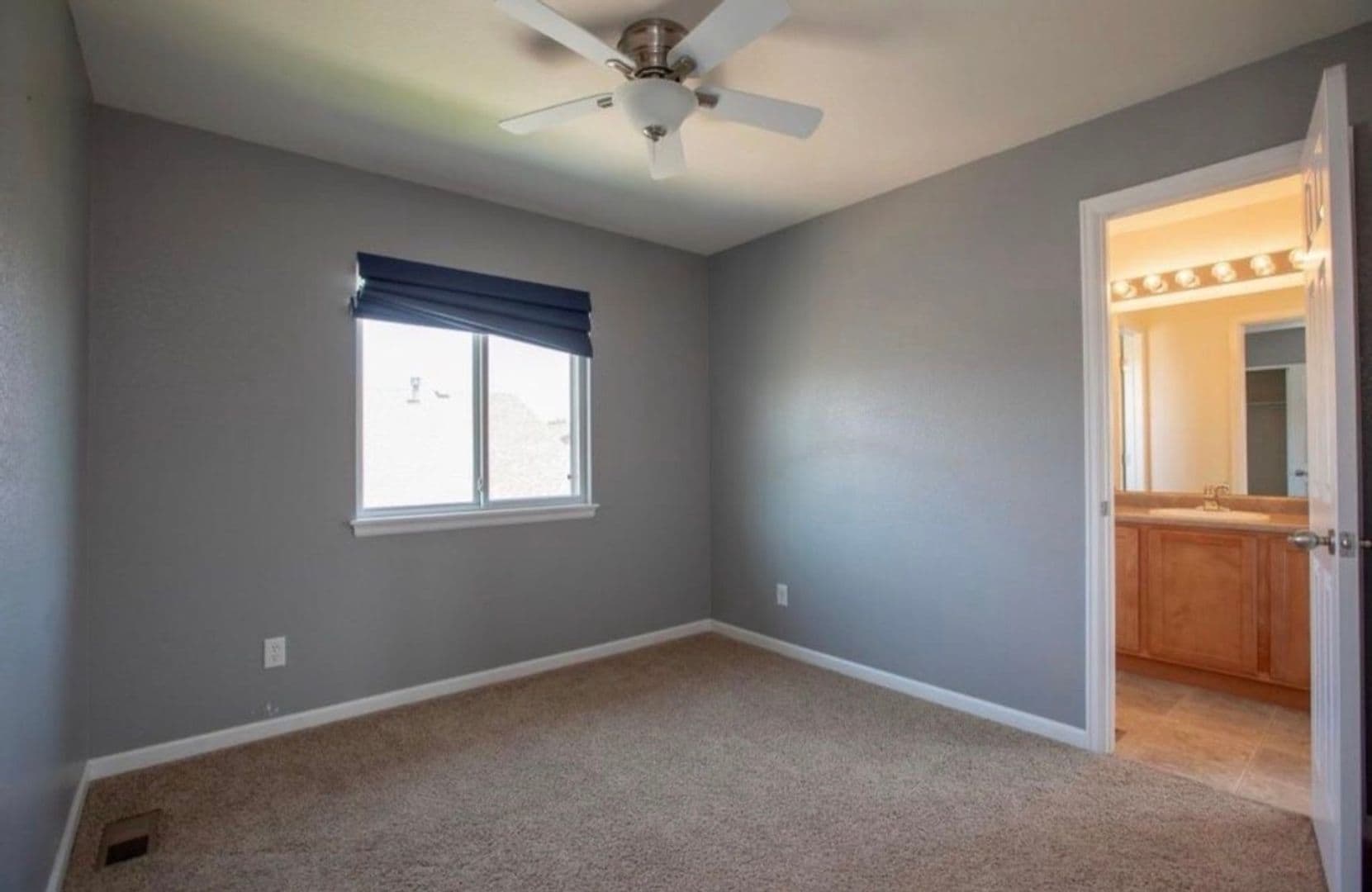 Loveland House: 6281 Sea Gull Cir