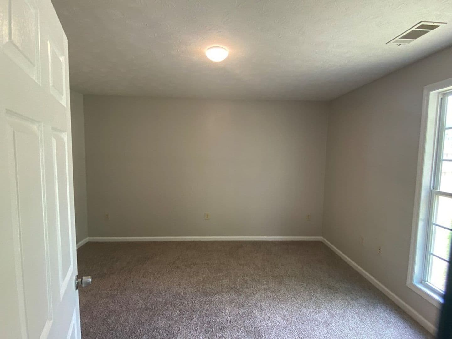Columbus Townhome: 1741 Elvan Ave