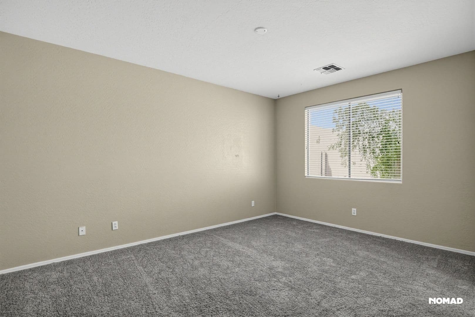 Goodyear House: 15216 W Winward Ave