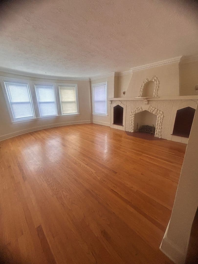 Chicago Townhome: 8235 S. Marshfield Ave