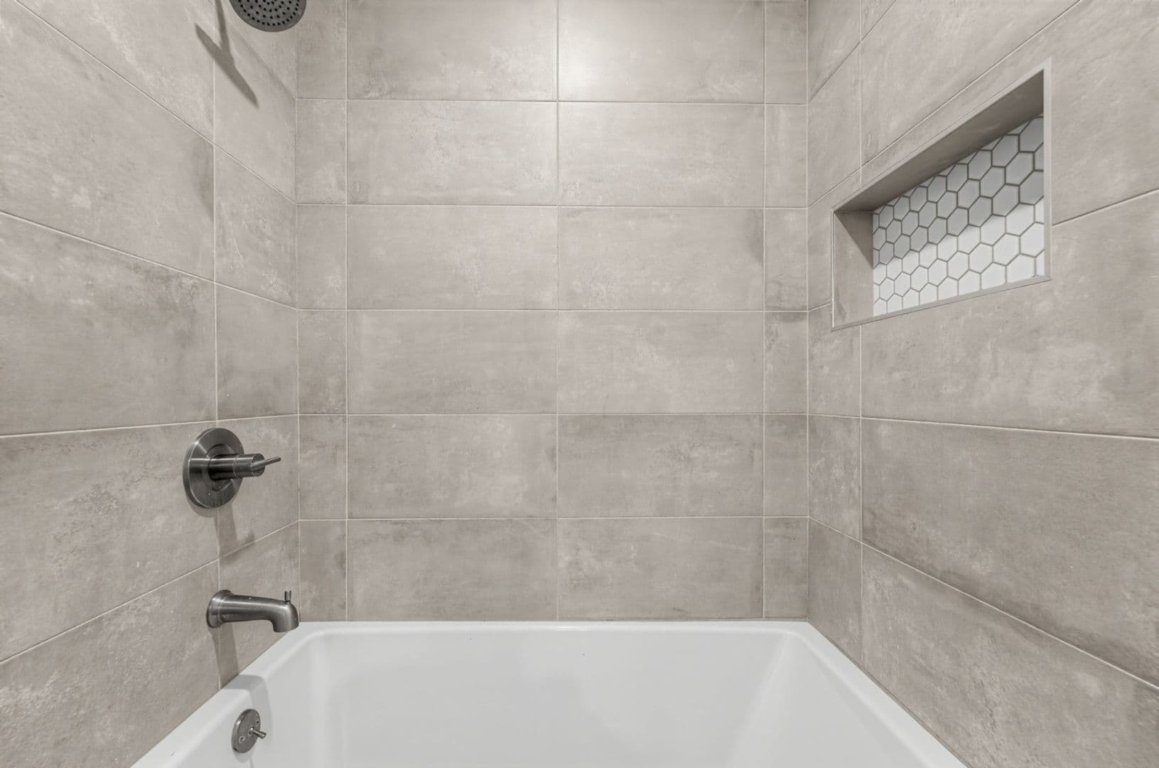 Los Angeles Townhome: 2703 Alsace Ave