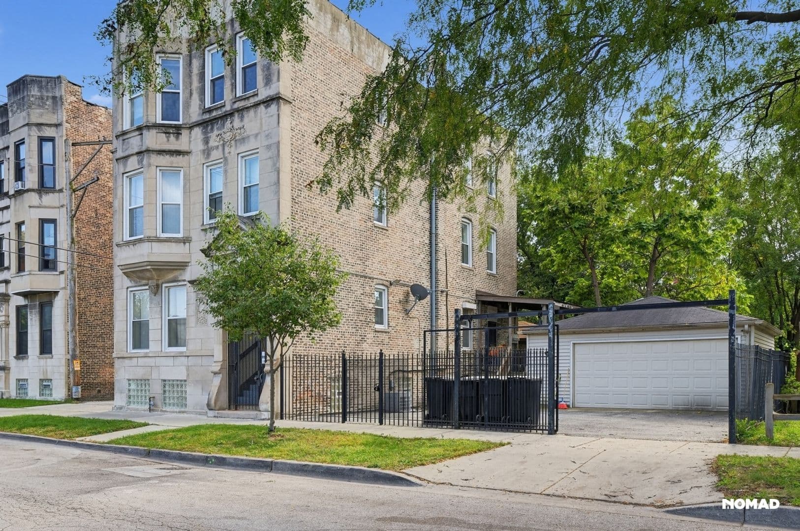 Chicago Townhome: 63 E 56th st