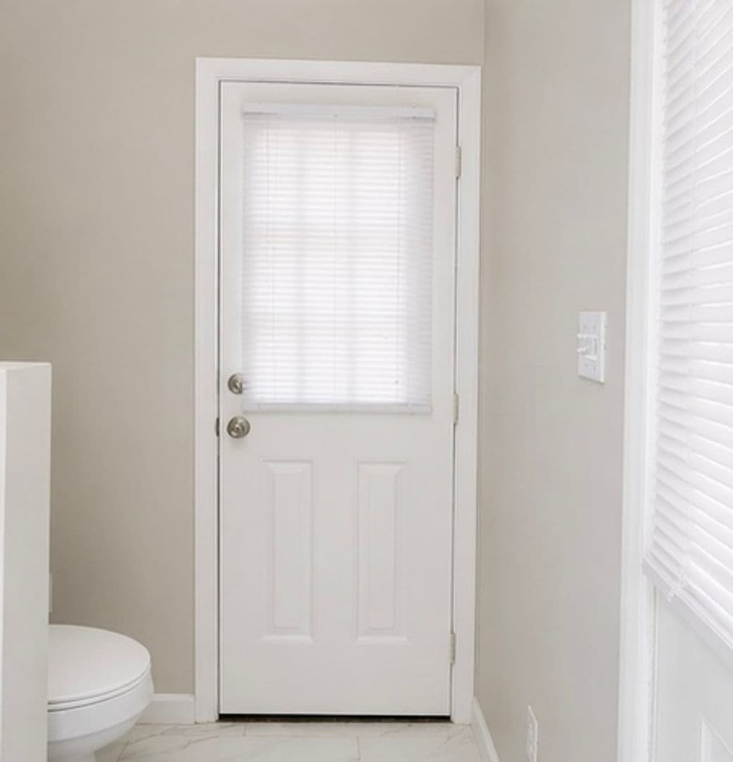 Fayetteville House: 2900 Middlesex Rd