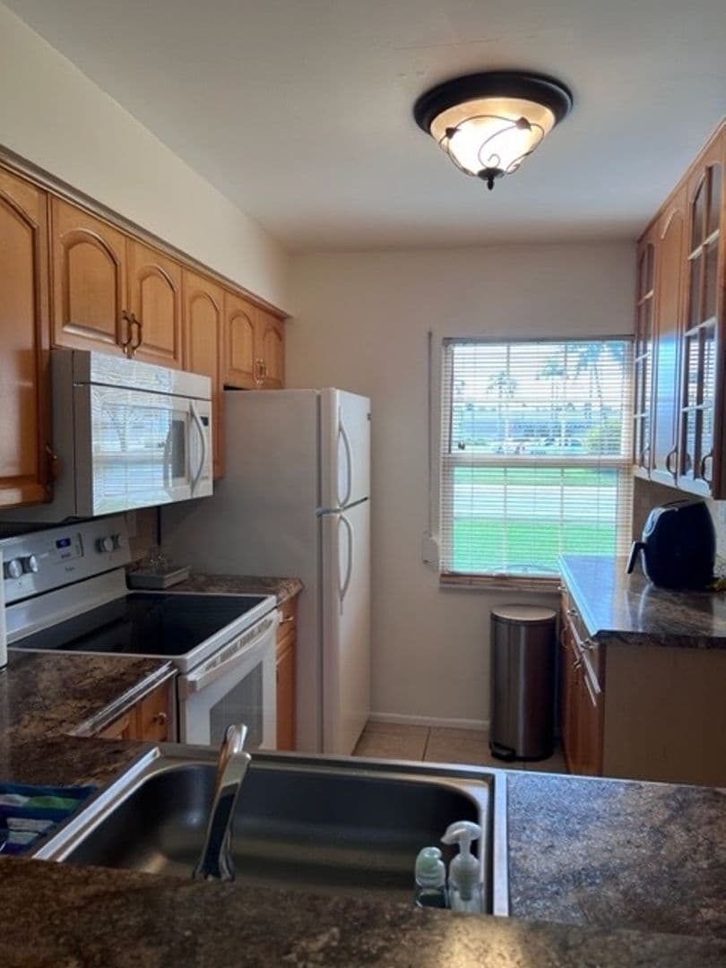 Fort Myers Condo: 6300 S Pointe Blvd