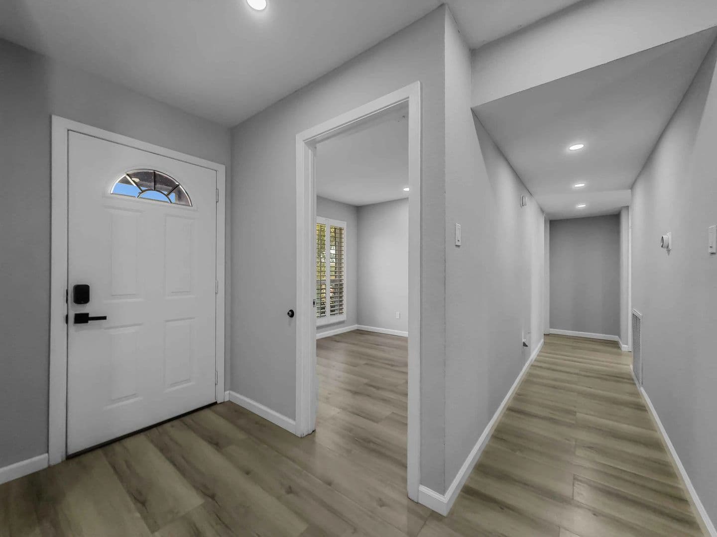 The Colony House: 4917 Woodruff Dr