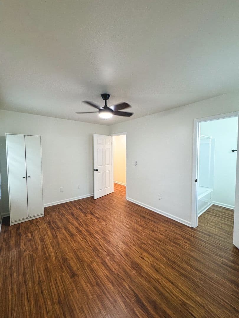 Charlotte House: 2801 Wedgefield Dr