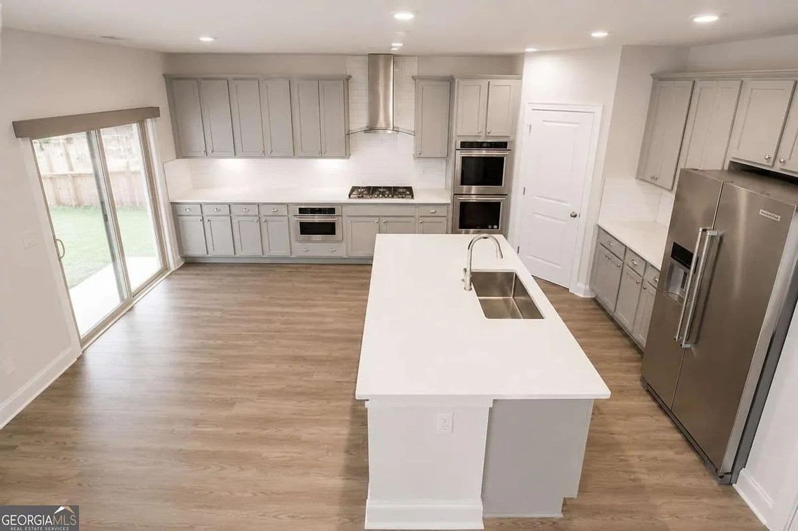 Mableton House: 1099 Hibiscus Way SW