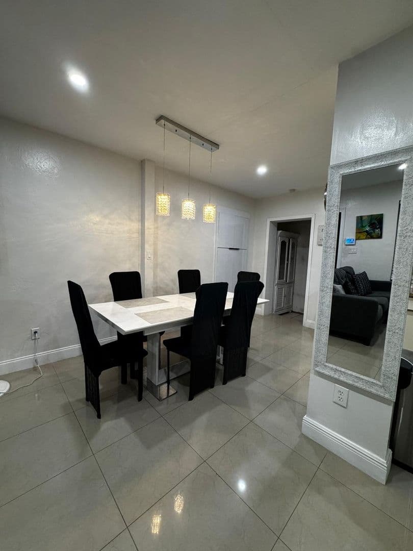 Miami Townhome: 1071 Nw 85th St