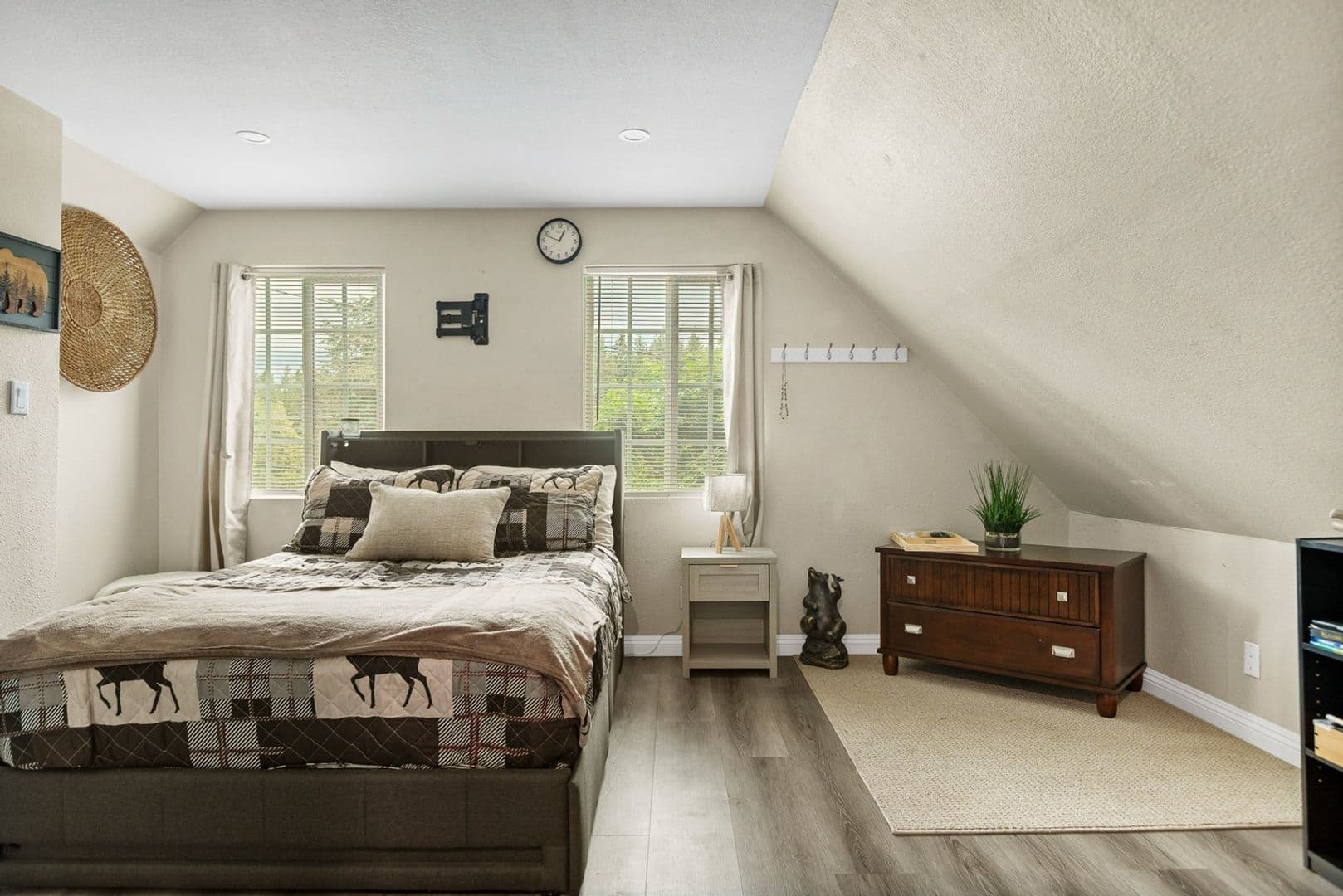 Running Springs House: 2472 Deep Creek Drive