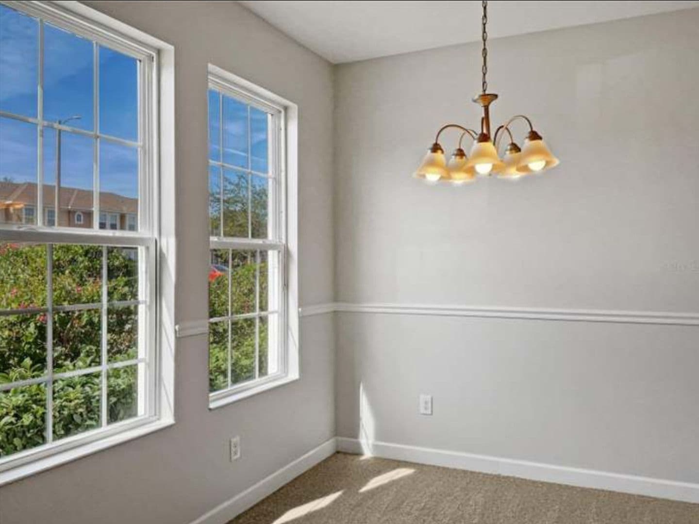 Riverview Townhome: 7028 White Treetop Pl