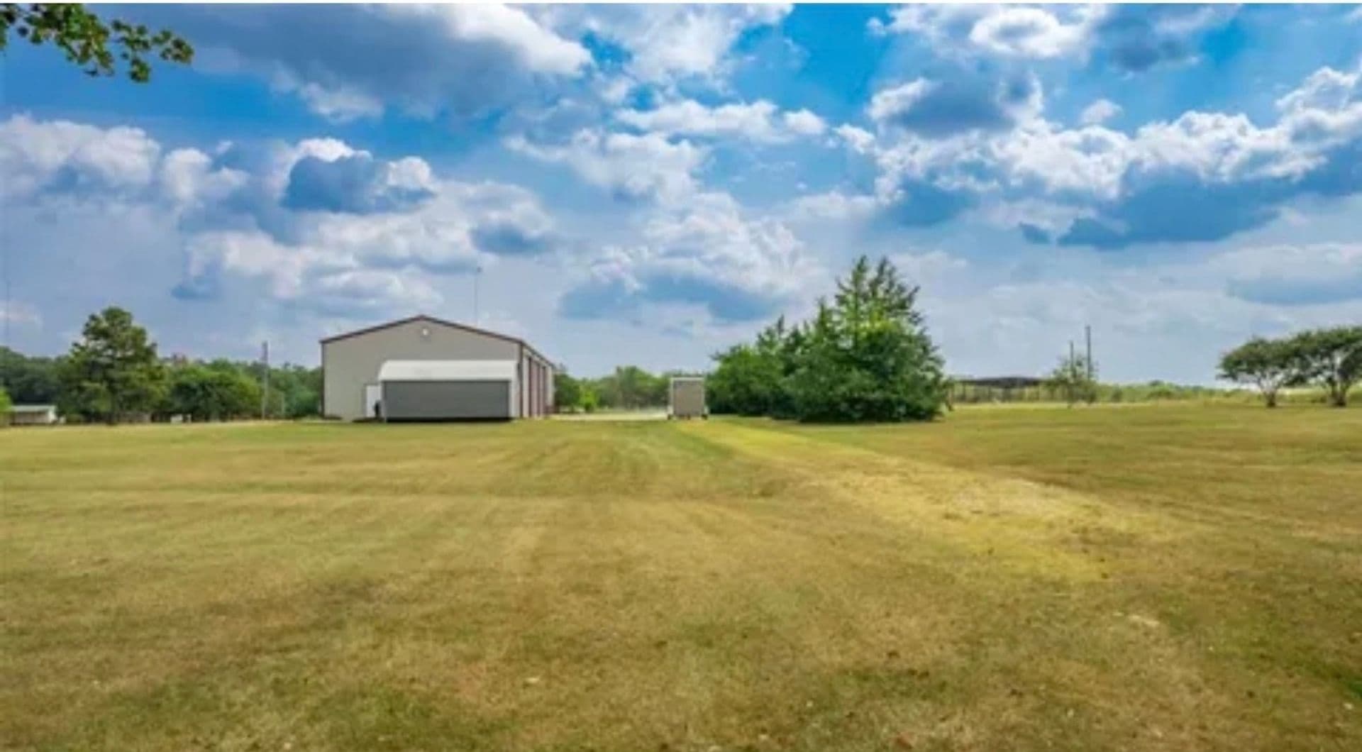 Point House: 652 Co Rd 4252