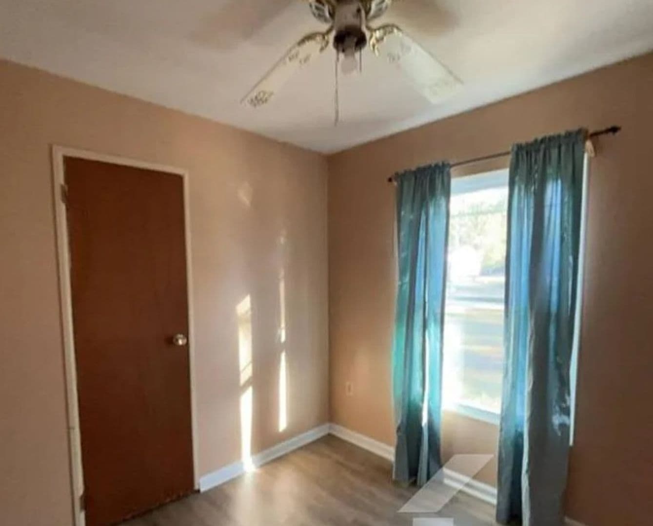 Honea Path Townhome: 113 Susan Ave