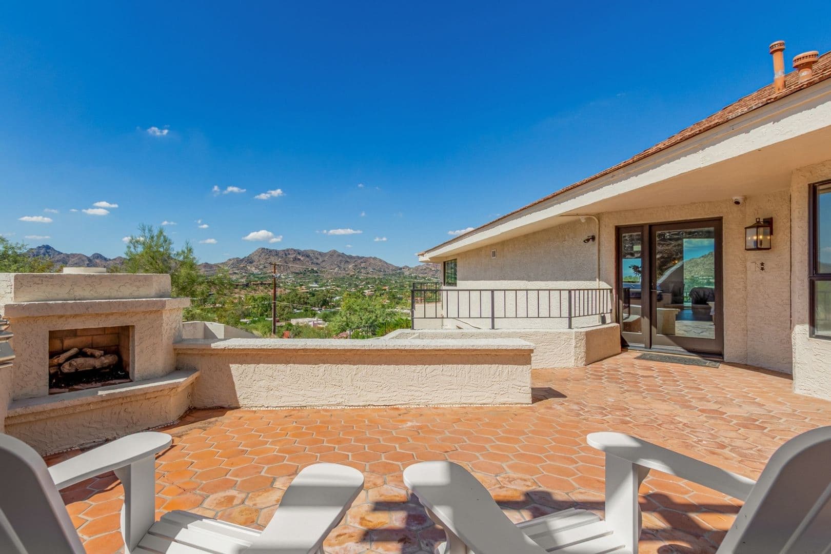 Phoenix House: 5655 N Camelback Canyon Dr