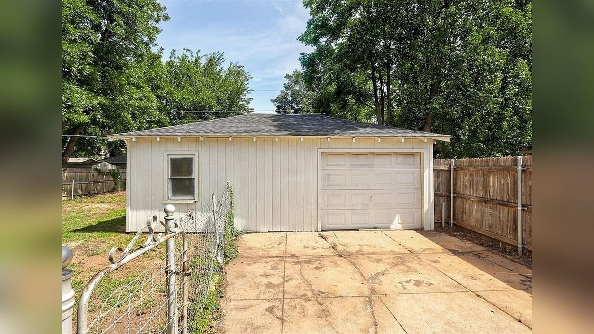 Oklahoma City House: 2015 NW 20th St