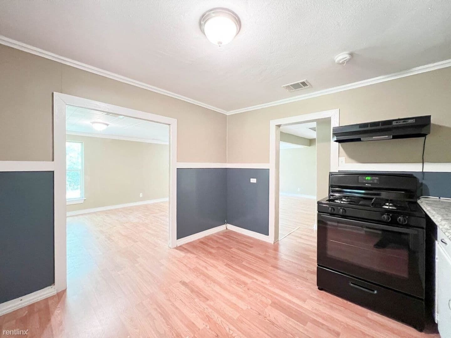 Rockdale House: 636 N Wilcox St