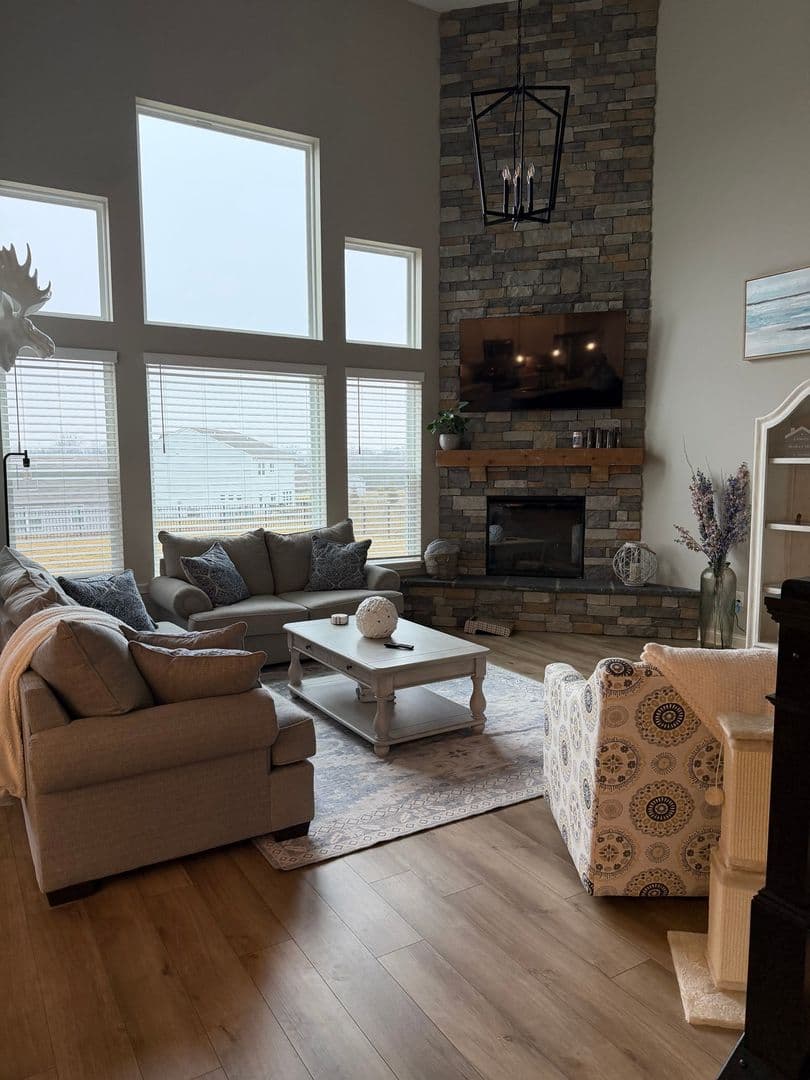 Shelbyville House: 211 Education Way