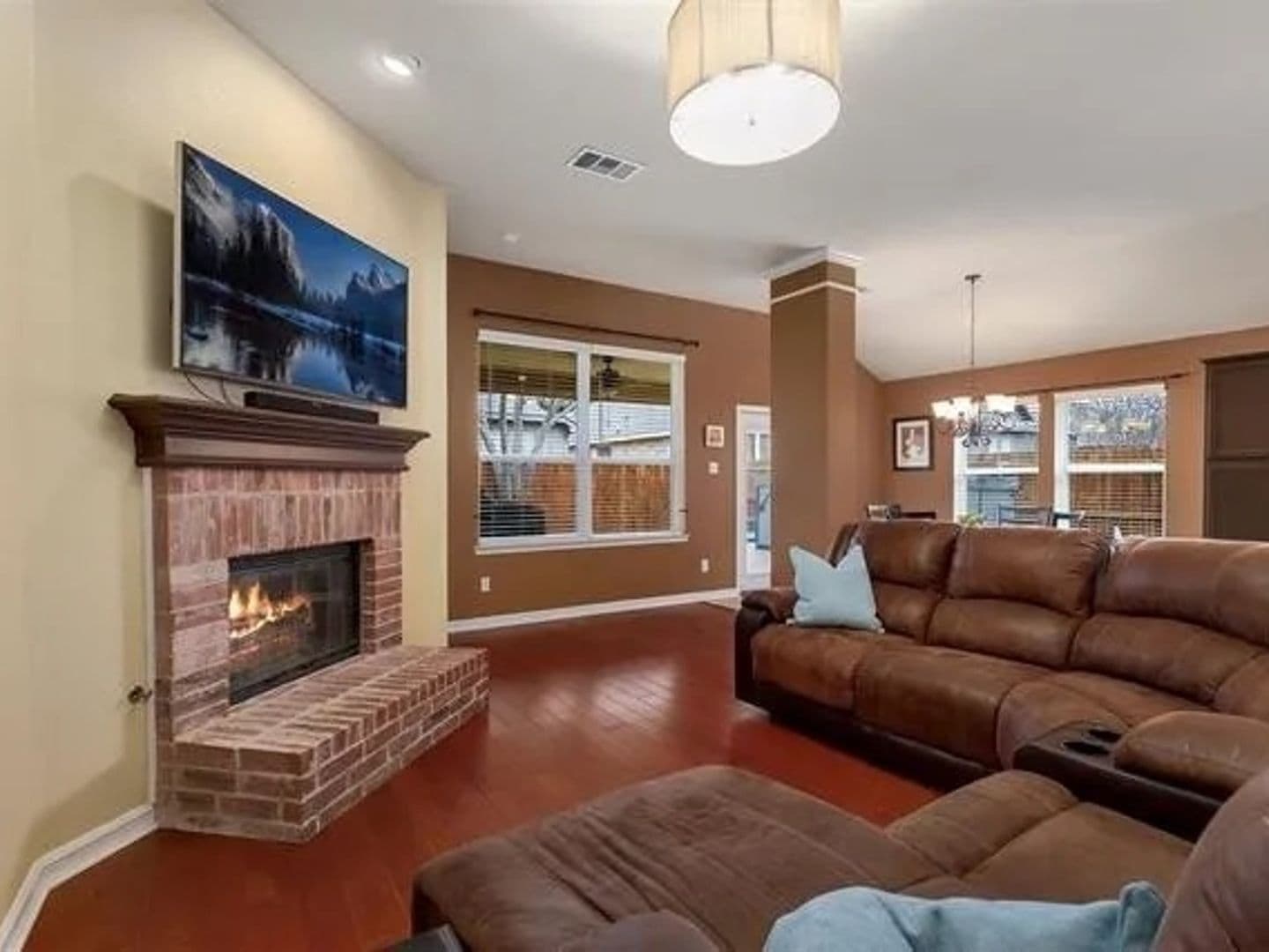 Fort Worth House: 4129 Broken Bend Blvd