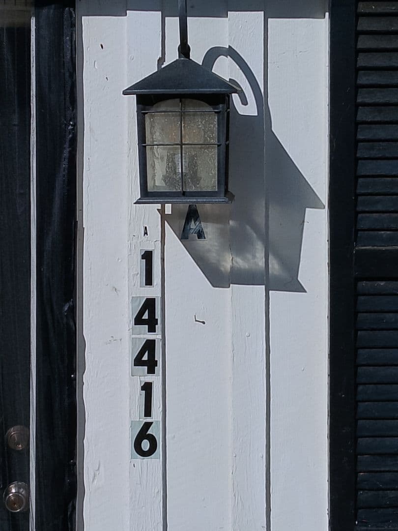Manassas House: 14416 Bristow Rd