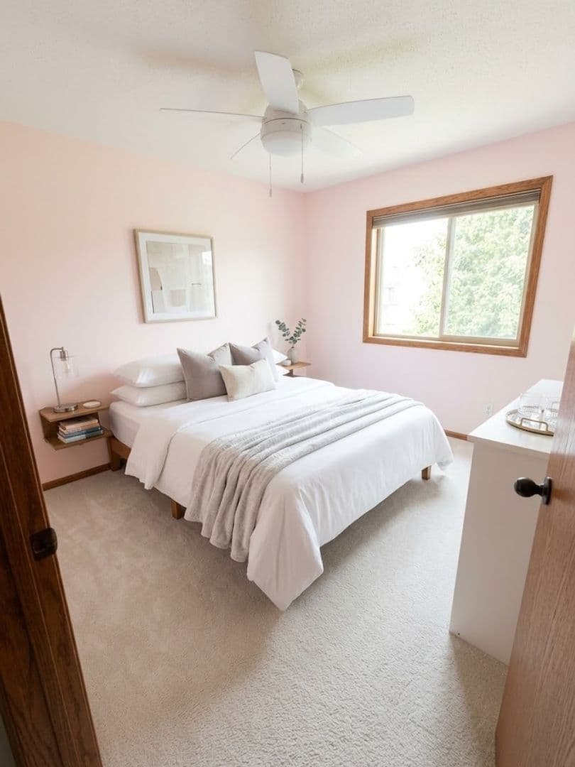 Belle Plaine House: 936 Ivy Hills Rd