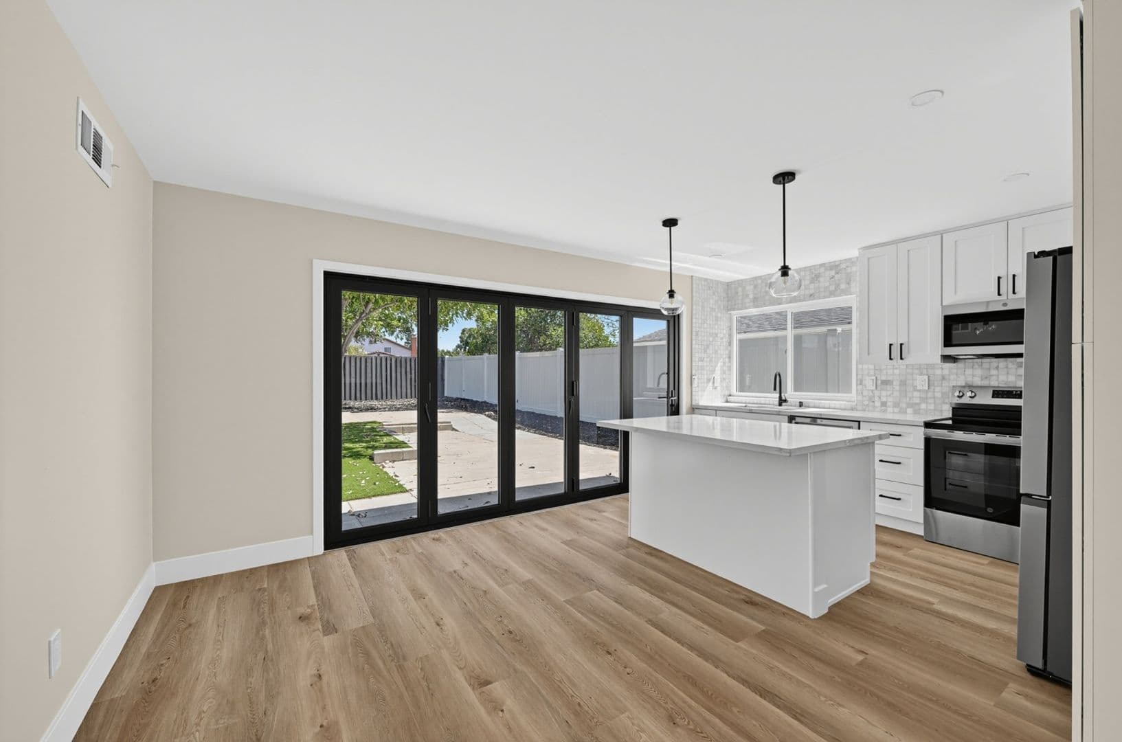 San Diego House: 10945 Janice Ct