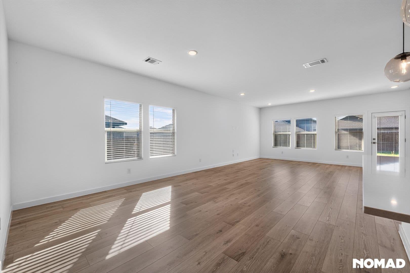 Seagoville House: 2512 Broken Bow Dr
