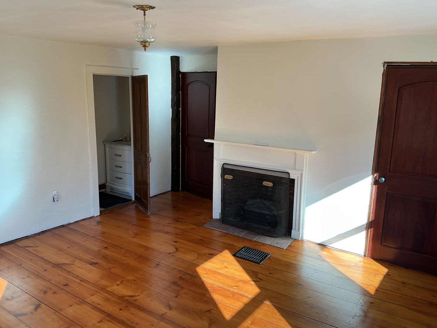 Sudbury House: 36 Pelham Island Rd