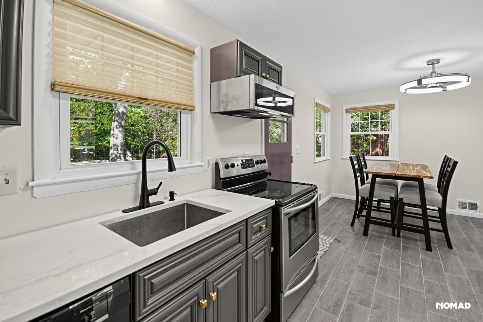 South Windsor House: 85 Willow St
