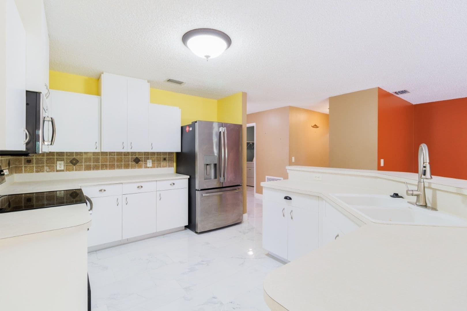 Palm Bay House: 1515 Nona St NE