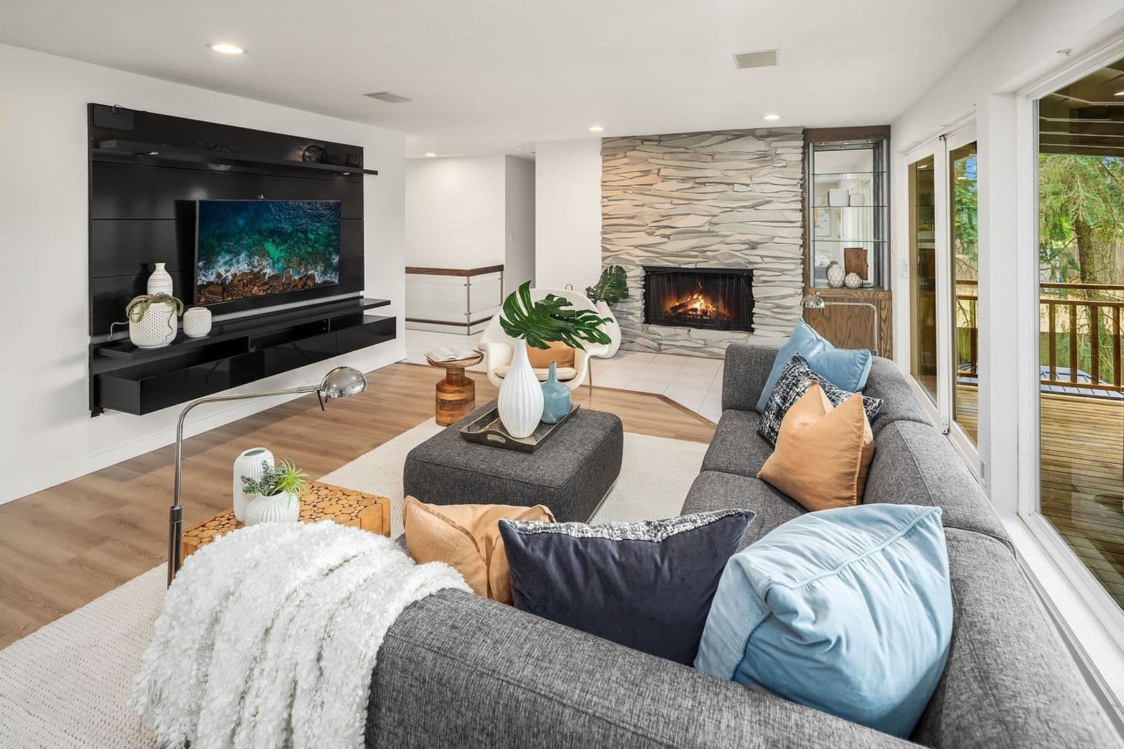 Bellevue House: 5761 110th Ave SE