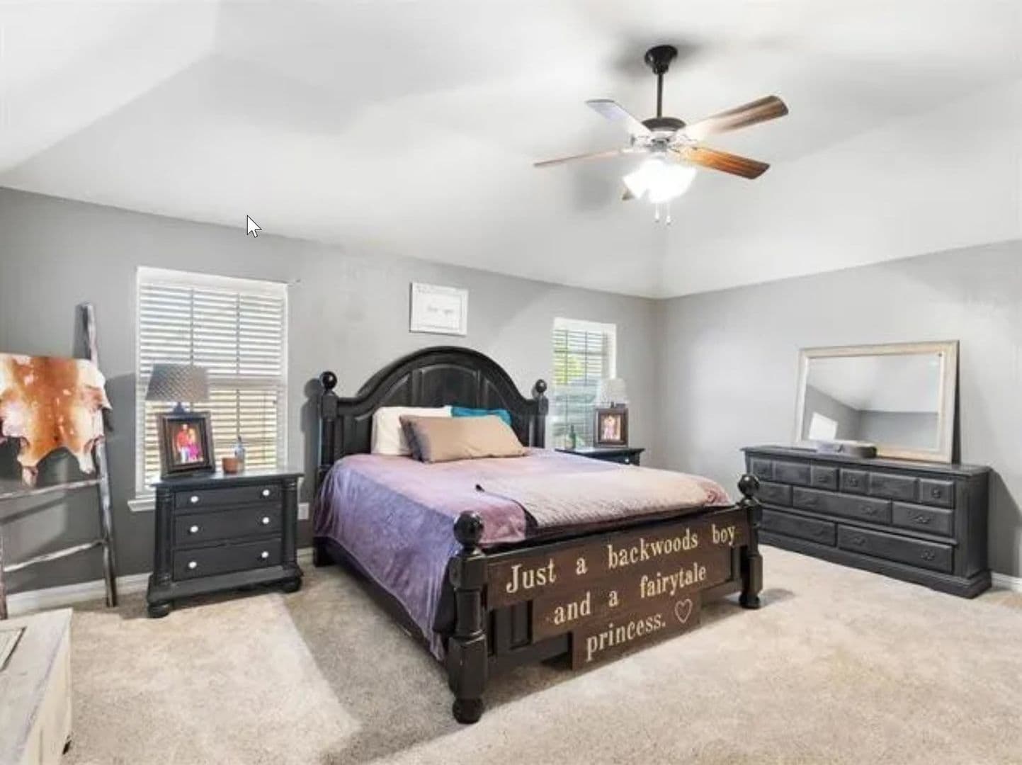 Forney House: 1052 Lufkin Ln