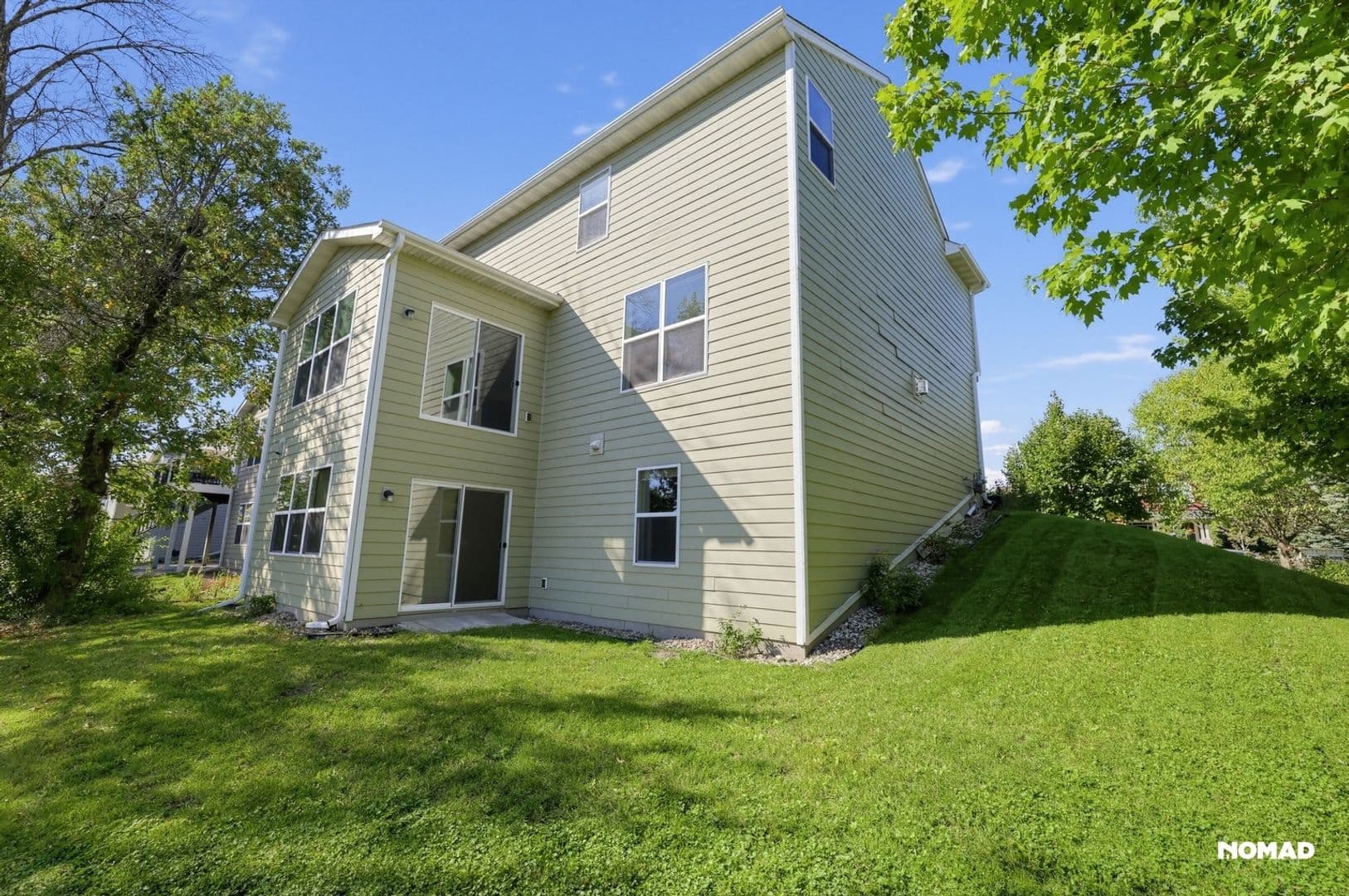 Plymouth House: 18805 46th Ave N