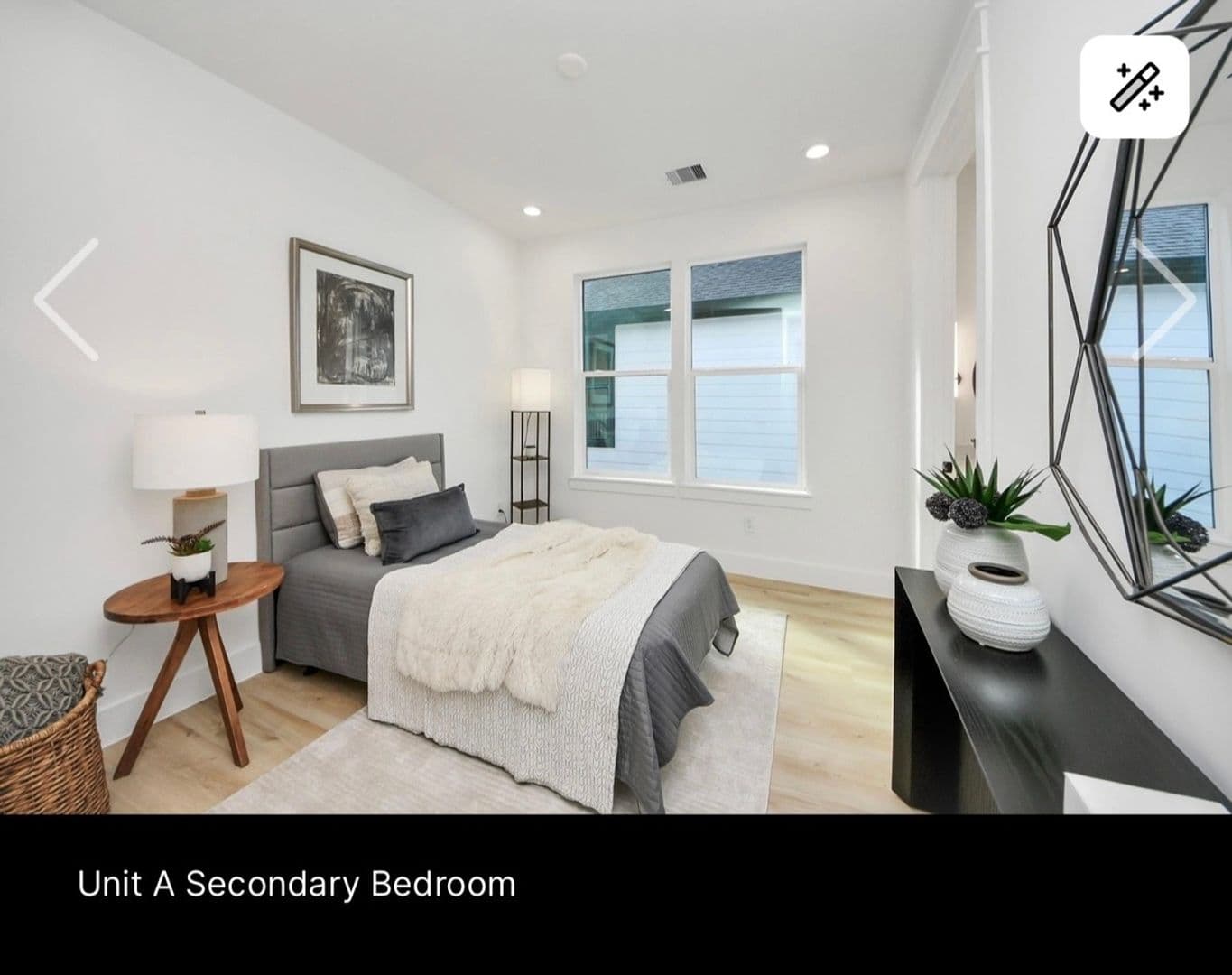 Houston Townhome: 7909 Lynette St