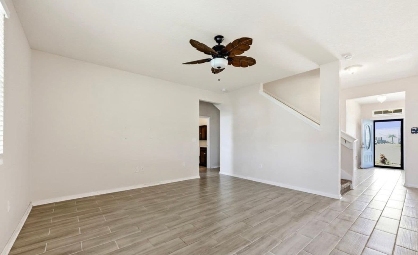 Jacksonville House: 3512 Guppy Ct