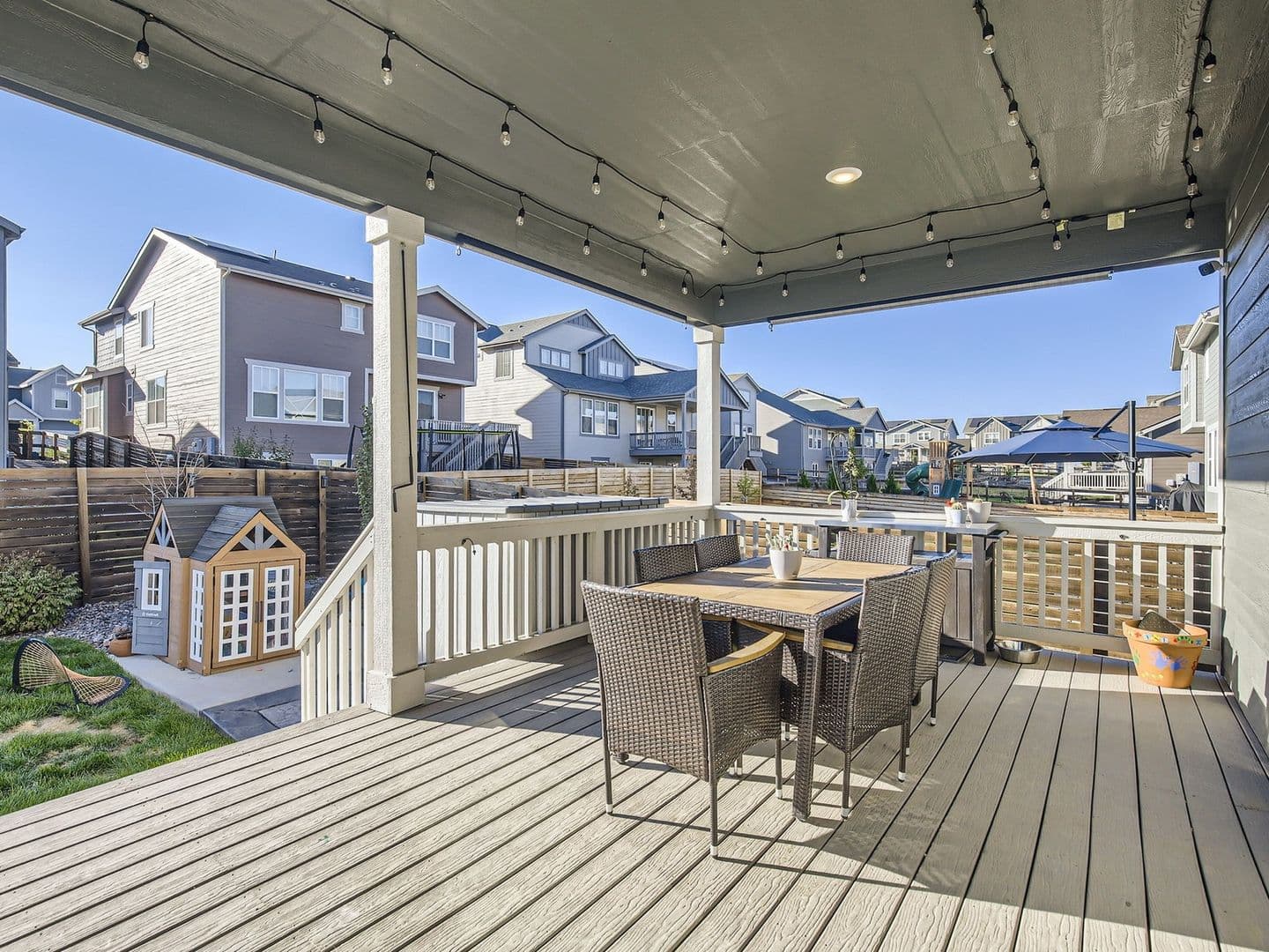 Longmont House: 12885 Bay St