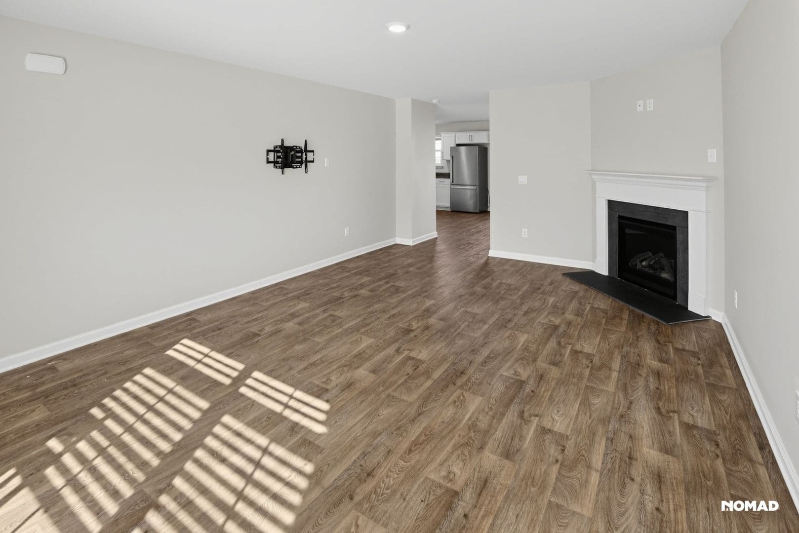 Columbia House: 162 Dunham Rd