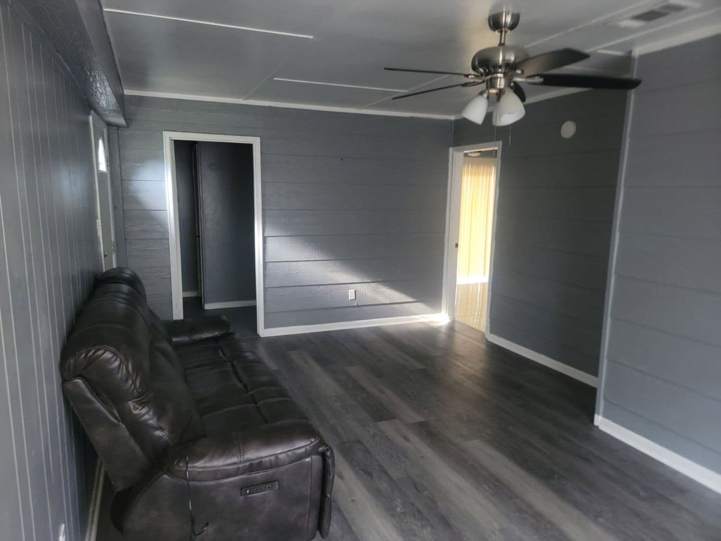 Jacksonville House: 1115 Ray Rd