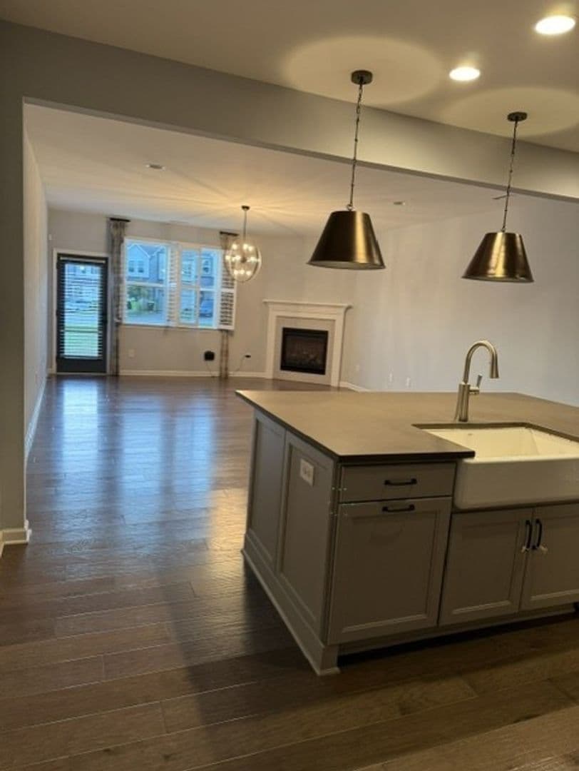 Durham House: 1006 Beyer Pl