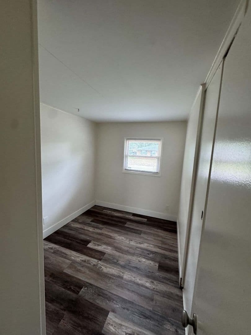 Belleville House: 4113 Betty Dr