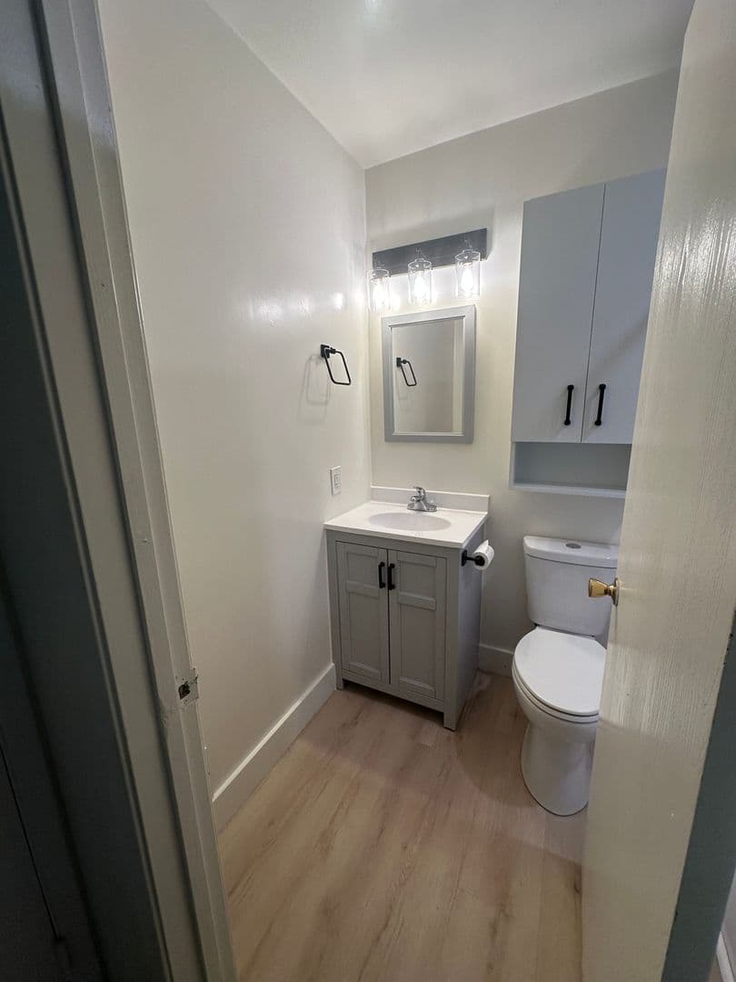 Auburn Condo: 3673 Park Dr